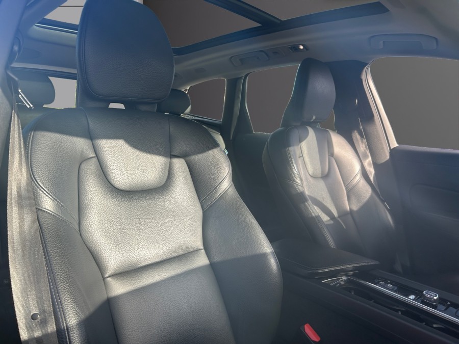 VOLVO d'occasion XC60 T6 AWD de 2020 Caen (14)﻿