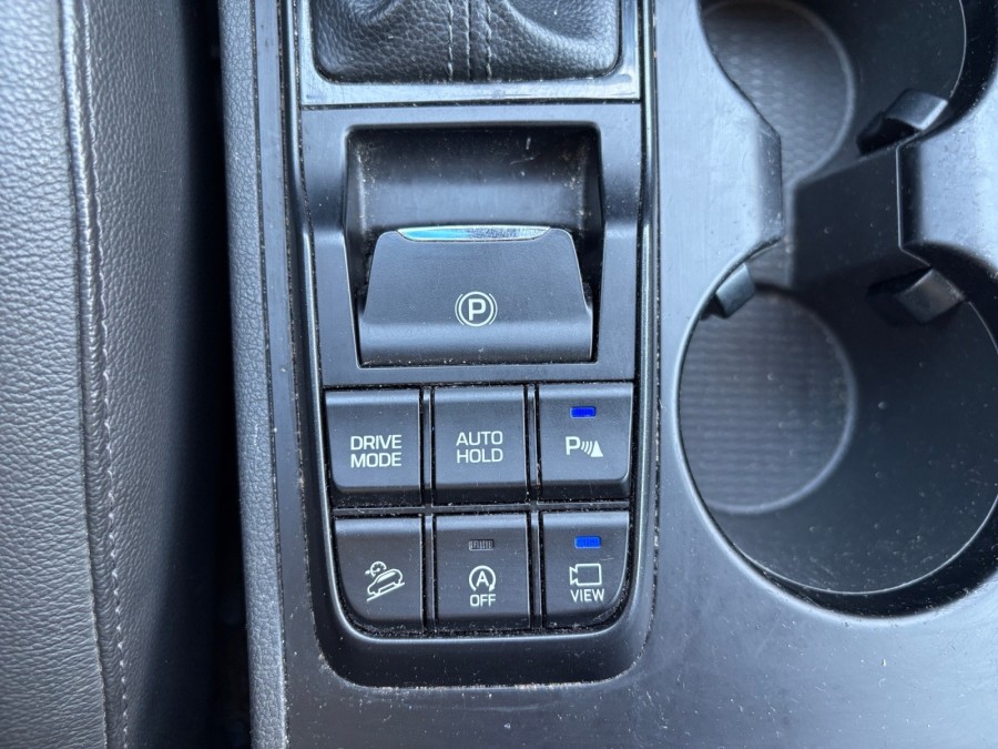 HYUNDAI d'occasion TUCSON 1.6 CRDI 136 EXECUTIVE DCT de 2019 Salon de