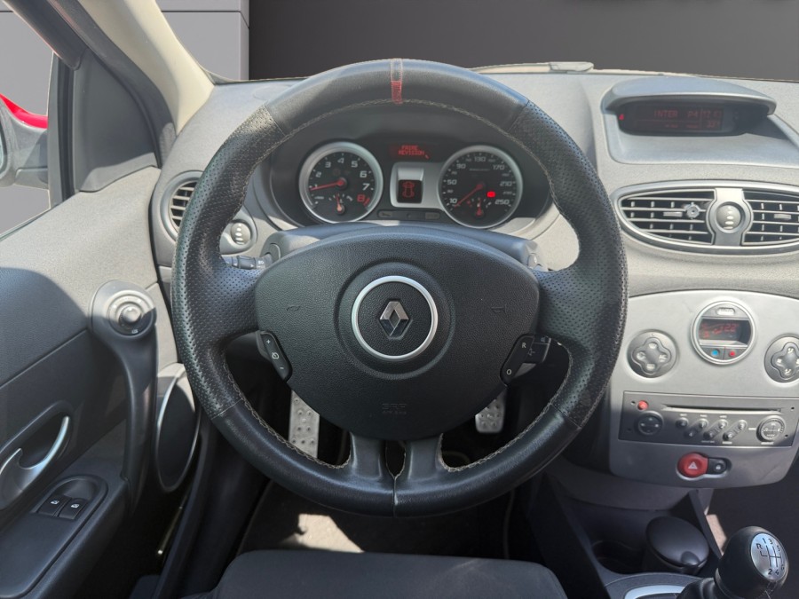RENAULT d'occasion CLIO III Renault Clio 3 RS R27 F1 TEAM de 2007