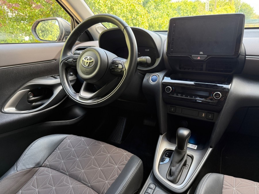 TOYOTA d'occasion YARIS CROSS 1.5 HYBRIDE 116H COLLECTION de 2023