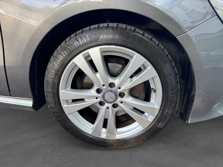 MERCEDES d'occasion CLASSE A MERCEDES CLASSE A180 7G-DCT 122Ch