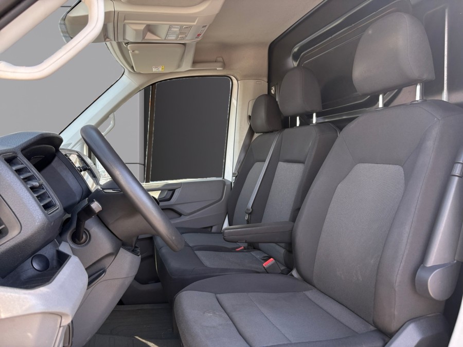 VOLKSWAGEN d'occasion CRAFTER 30 L3H3 2.0 TDI 102 de 2021 Le Puy en