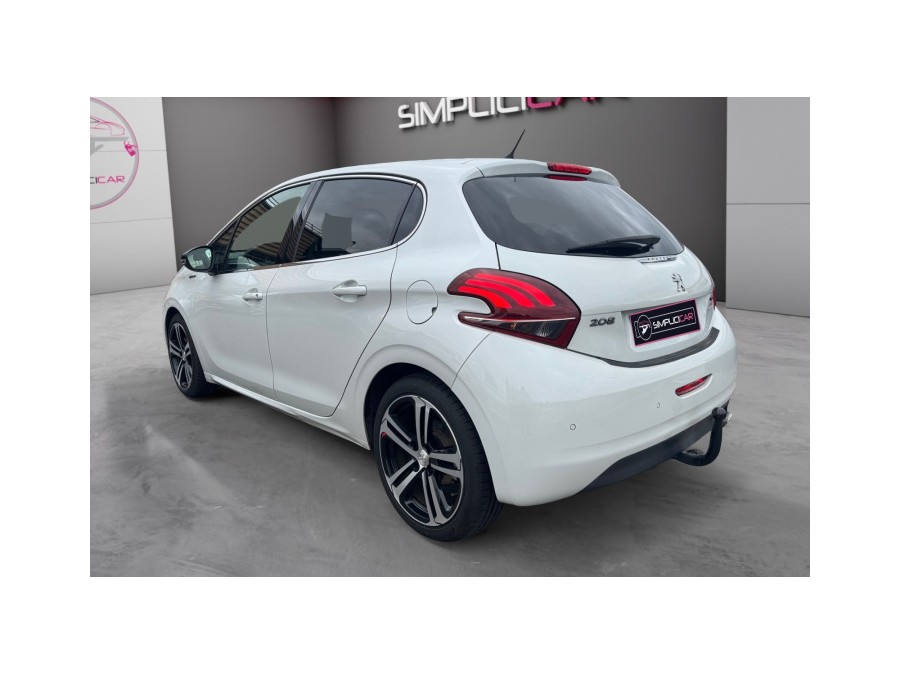 PEUGEOT d'occasion 208 1.6 BlueHDi 100 de 2017 Compiègne (60)﻿
