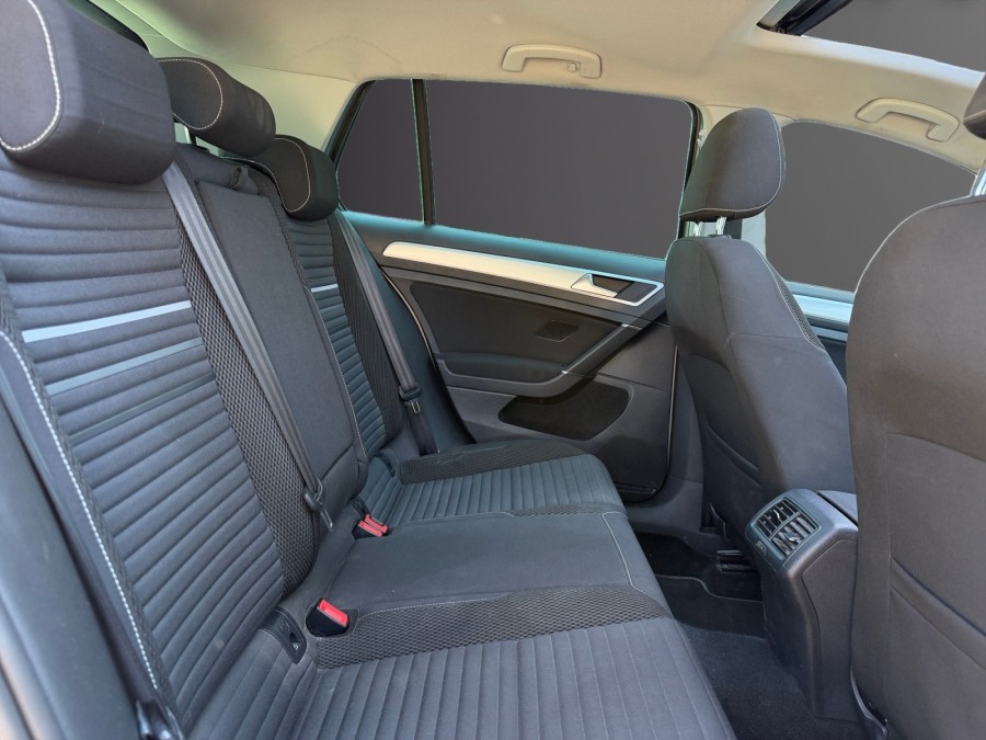 VOLKSWAGEN d'occasion GOLF VII 1.6 TDI 105 CUP de 2014 Salon de