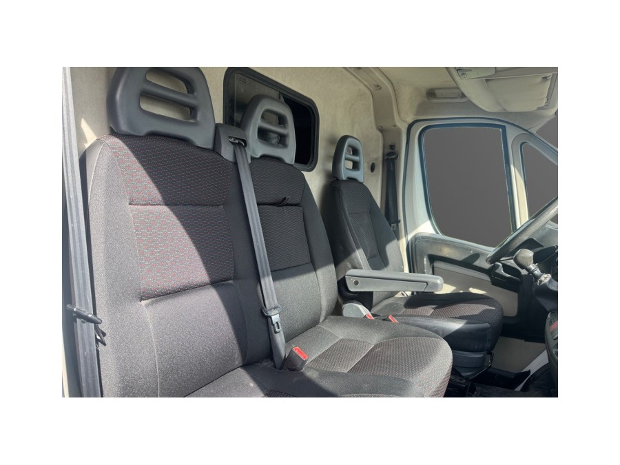 PEUGEOT d'occasion BOXER* 330 L1H1 2.0 BLUE HDI 130 PRO de 2017 Pau