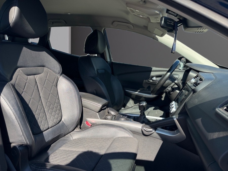 RENAULT d'occasion KADJAR 1.3 TCE 140 Intens de 2019 Frejus (83)﻿