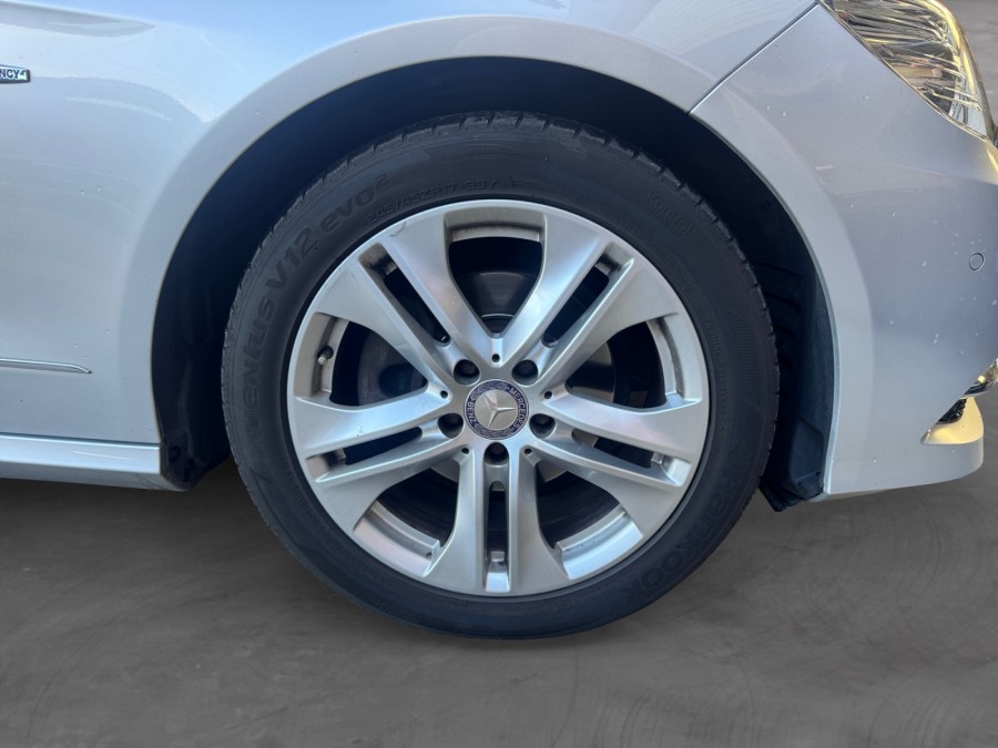 MERCEDES d'occasion E 220 CDI 7GTRONIC AUTO AVANTGARDE de 2012 Méry