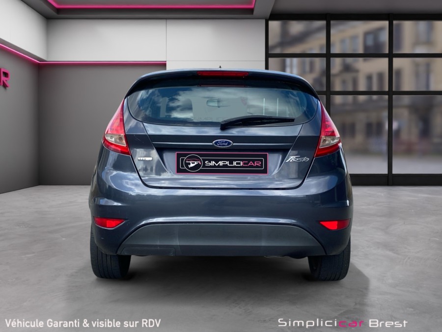 FORD d'occasion FIESTA 1.4 TDCi 70ch FAP TREND 5P de 2010 Brest (29)﻿