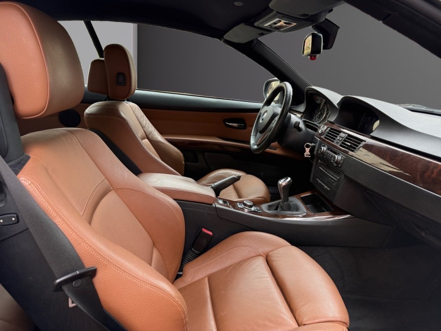BMW d'occasion SERIE 3 320i 170ch Luxe de 2010 Cannes (06)﻿