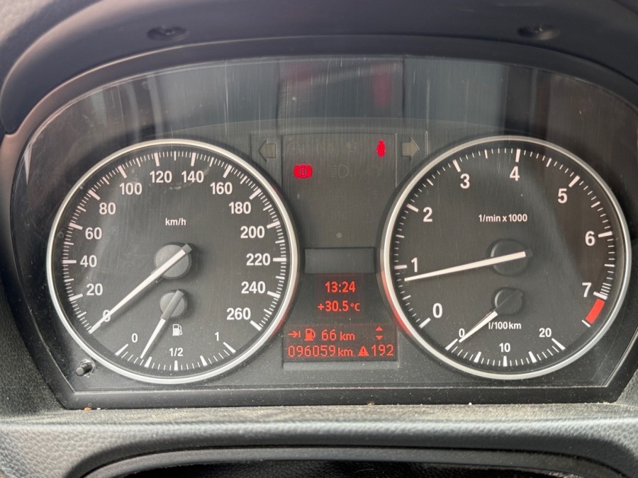BMW d'occasion SERIE 3 320i 170ch Luxe de 2010 Cannes (06)﻿