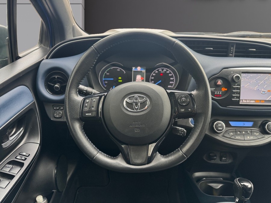 TOYOTA d'occasion YARIS III 1.5 HYBRIDE 100H COLLECTION CVT de 2018