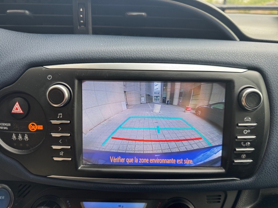 TOYOTA d'occasion YARIS III 1.5 HYBRIDE 100H COLLECTION CVT de 2018