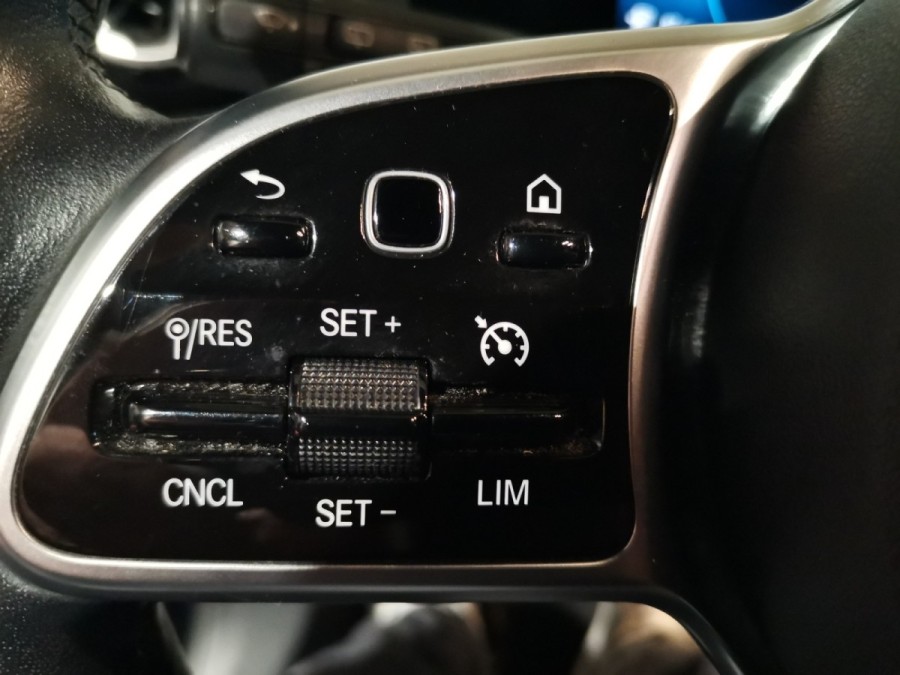 MERCEDES d'occasion CLASSE A IV A250 E STYLE LINE 8G-DCT de 2021