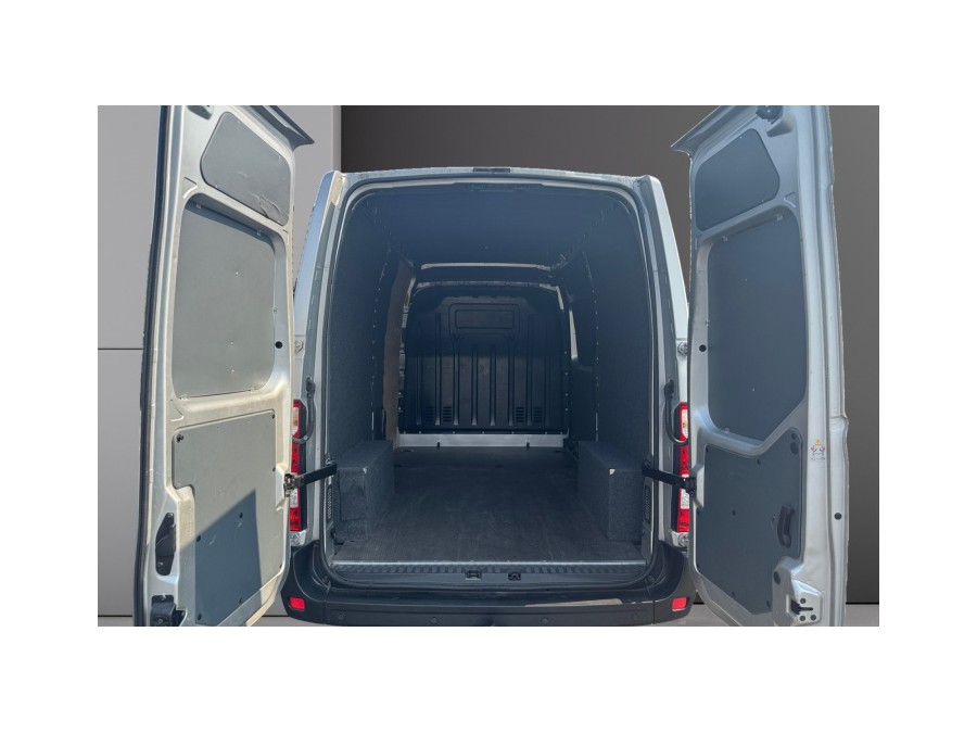 RENAULT d'occasion MASTER F3500 L2H2 2.3 dCi 135ch energy Confort de