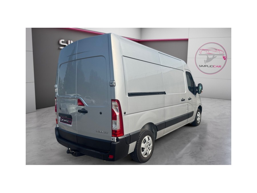 RENAULT d'occasion MASTER F3500 L2H2 2.3 dCi 135ch energy Confort de