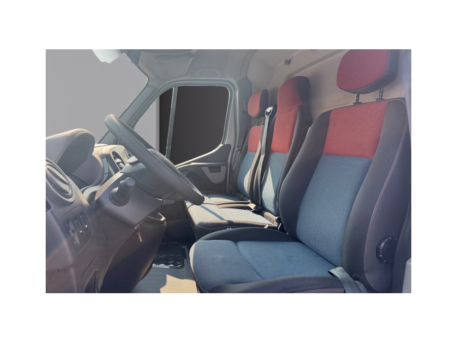 RENAULT d'occasion MASTER F3500 L2H2 2.3 dCi 135ch energy Confort de
