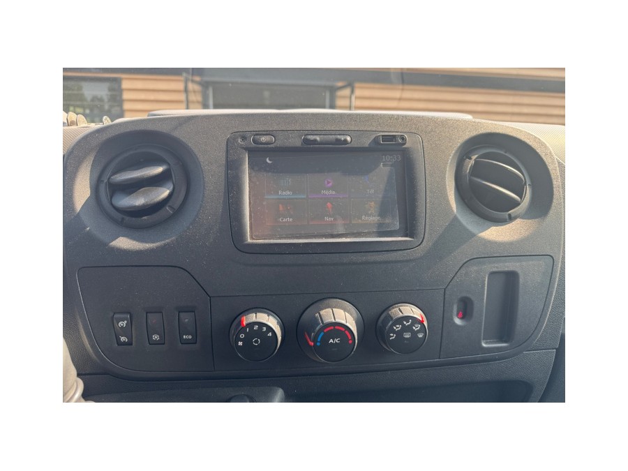 RENAULT d'occasion MASTER F3500 L2H2 2.3 dCi 135ch energy Confort de