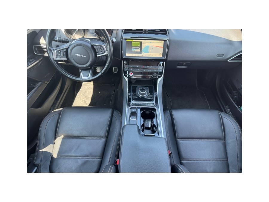 JAGUAR d'occasion XE 2.0D 180ch Prestige BVA8 de 2019 Compiègne (60)﻿