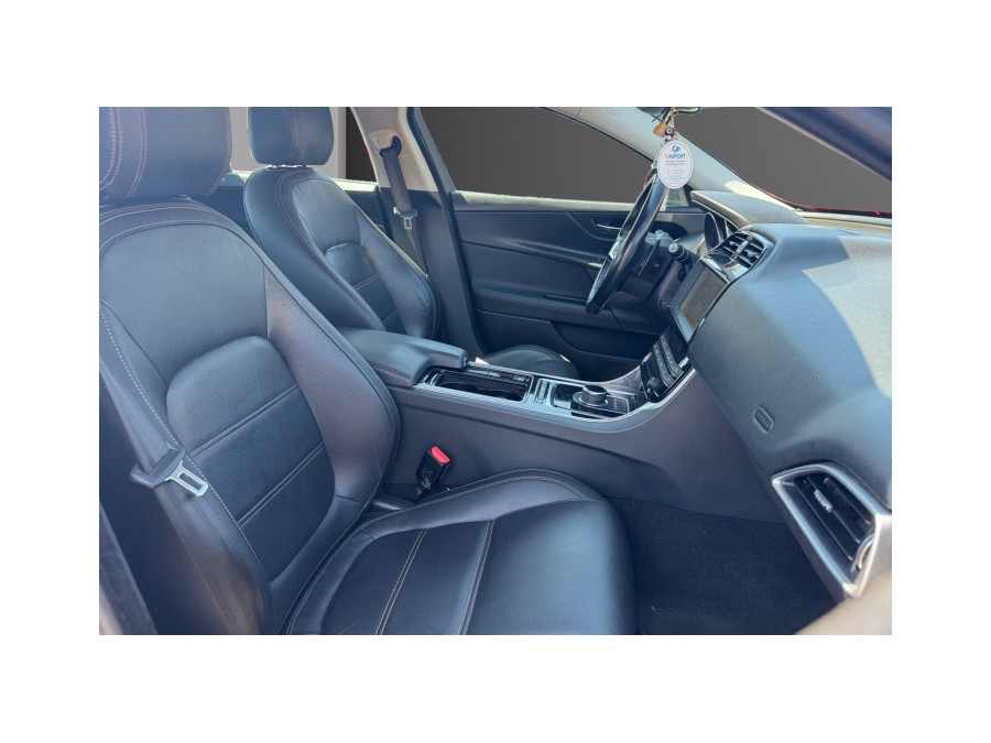 JAGUAR d'occasion XE 2.0D 180ch Prestige BVA8 de 2019 Compiègne (60)﻿