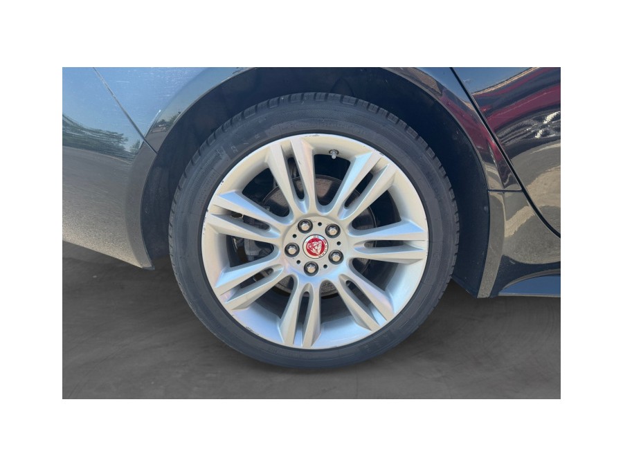JAGUAR d'occasion XE 2.0D 180ch Prestige BVA8 de 2019 Compiègne (60)﻿