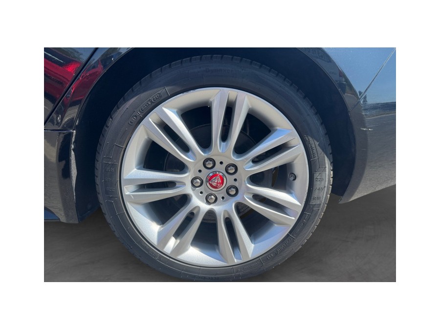 JAGUAR d'occasion XE 2.0D 180ch Prestige BVA8 de 2019 Compiègne (60)﻿