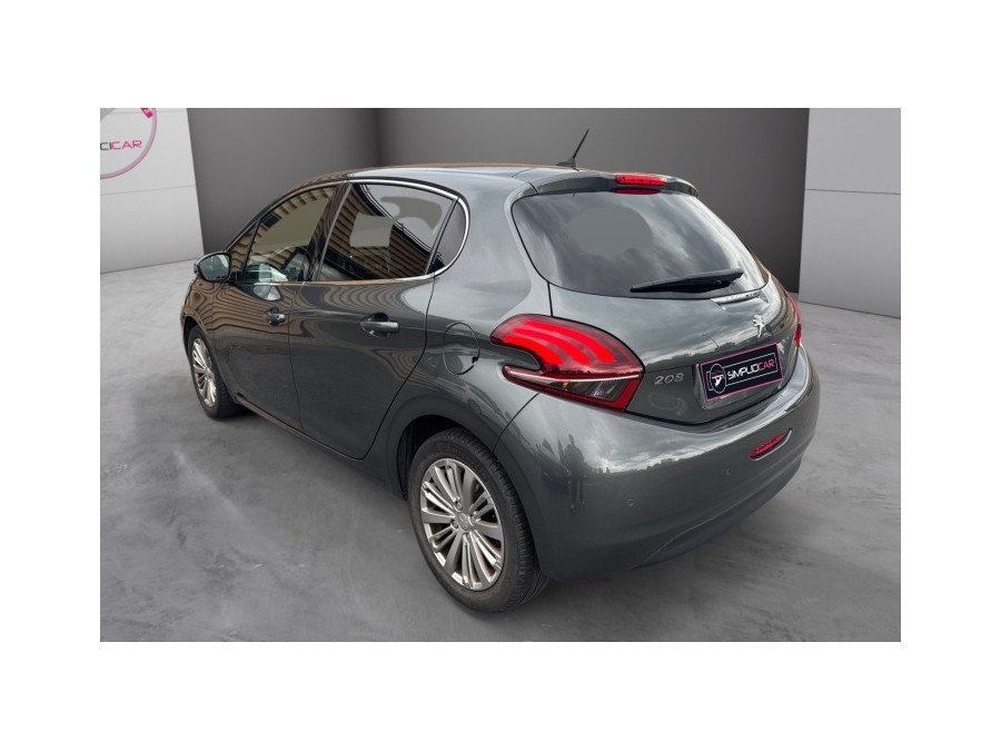 PEUGEOT d'occasion 208 1.6 BlueHDi 100ch Allure 5p de 2017 Compiègne