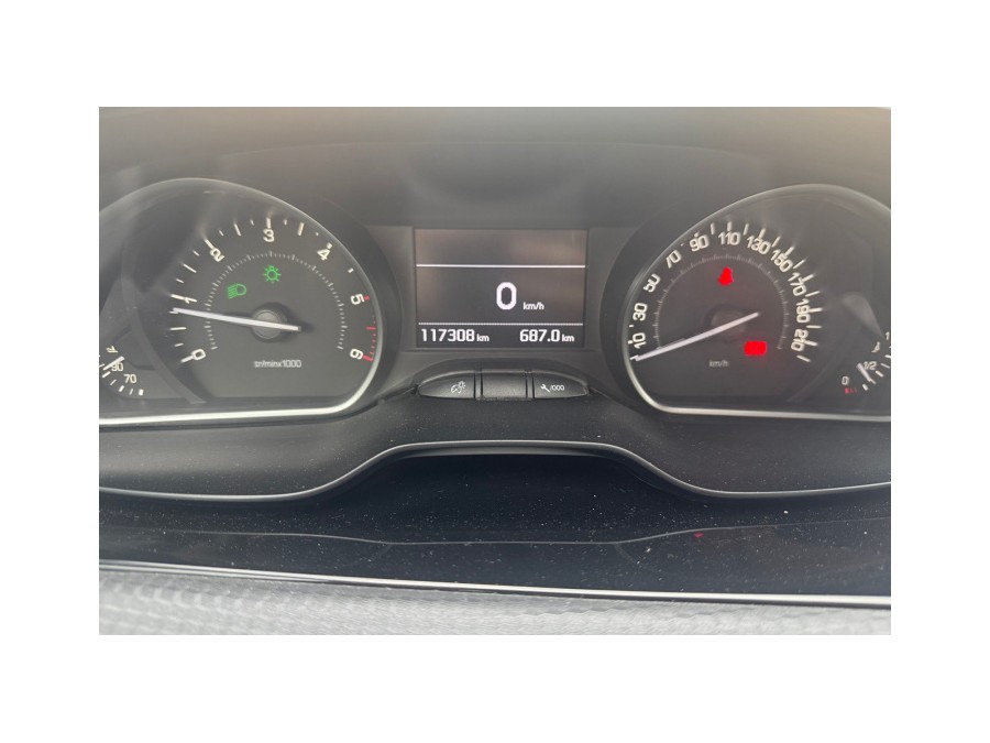PEUGEOT d'occasion 208 1.6 BlueHDi 100ch Allure 5p de 2017 Compiègne