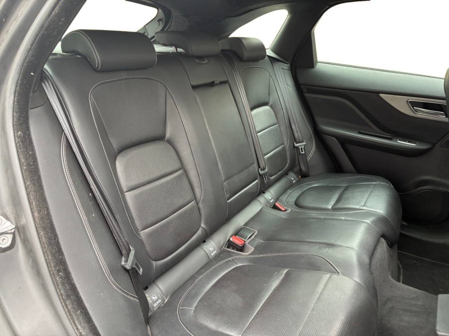 JAGUAR d'occasion F-PACE 2.0D 180 R SPORT AWD BA de 2019 Saint