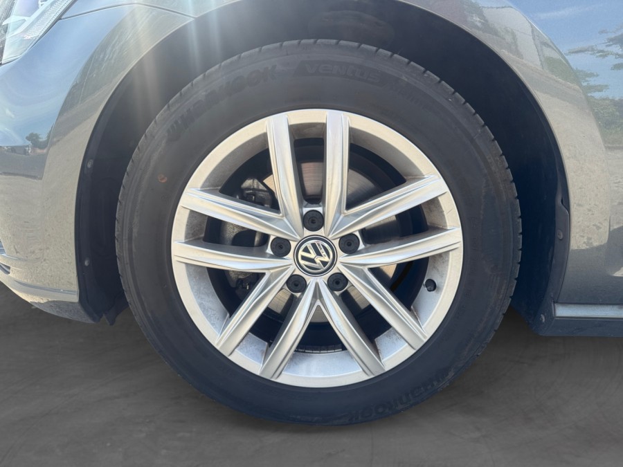 VOLKSWAGEN d'occasion GOLF 1.5 TSI CARAT 130 de 2019 Méry Sur Oise