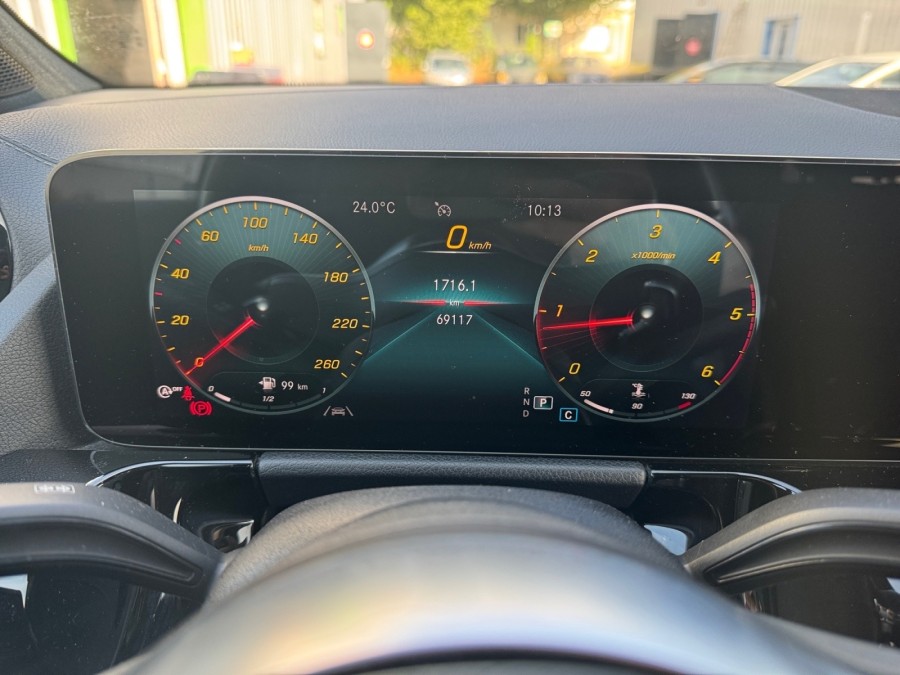 MERCEDES d'occasion GLA 200 D AMG LINE de 2022 Troyes (10)﻿