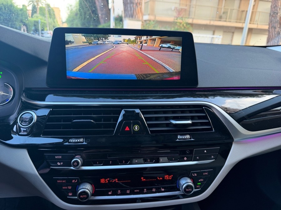 BMW d'occasion 520 SPORTLINE de 2018 Cannes (06)﻿
