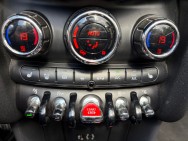 MINI d'occasion MINI Cooper 136ch Red Hot Chili BVA de 2017 Orgeval