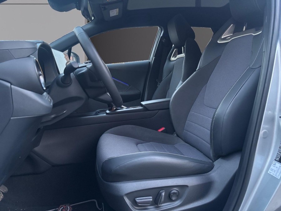 TOYOTA d'occasion C-HR 1.8 16V Hybrid 140 de 2024 Montreuil (93)﻿