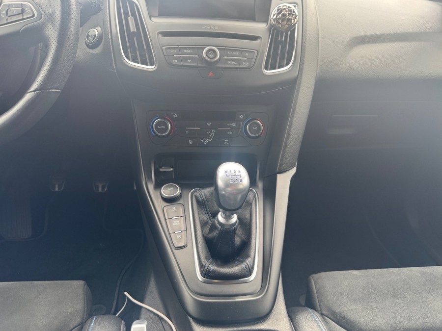FORD d'occasion FOCUS 2.3 EcoBoost 350ch Stop&Start RS de 2017 Vernon