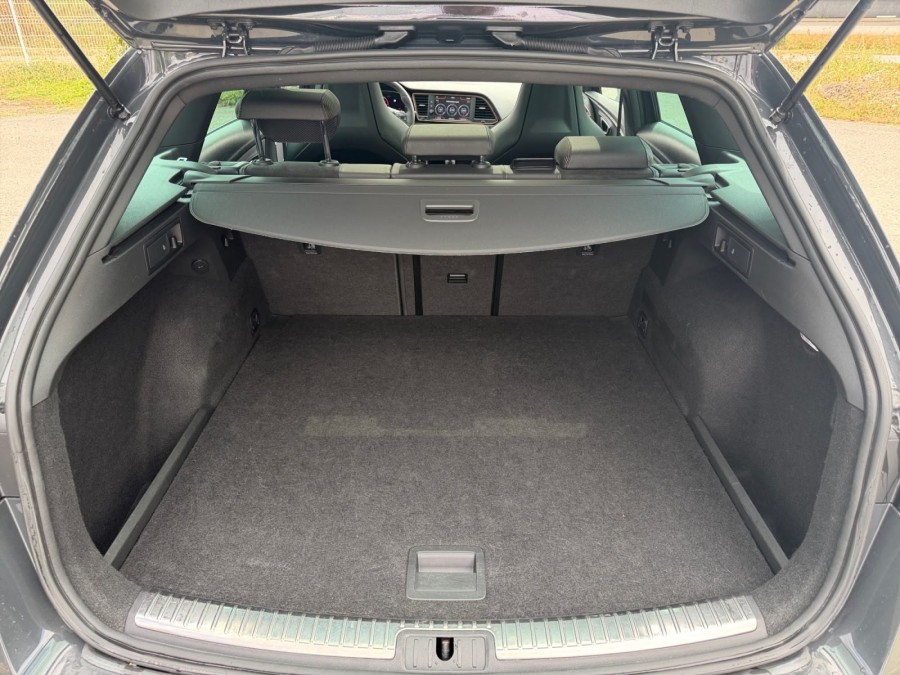 SEAT d'occasion LEON ST 2.0 TSI 300 CUPRA R DSG de 2019 Rennes (35)﻿