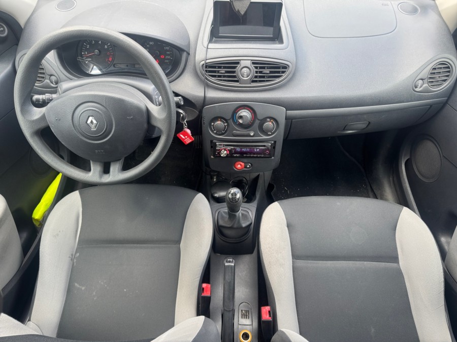 RENAULT d'occasion CLIO III 1.2 16V de 2010 Beaune (21)﻿