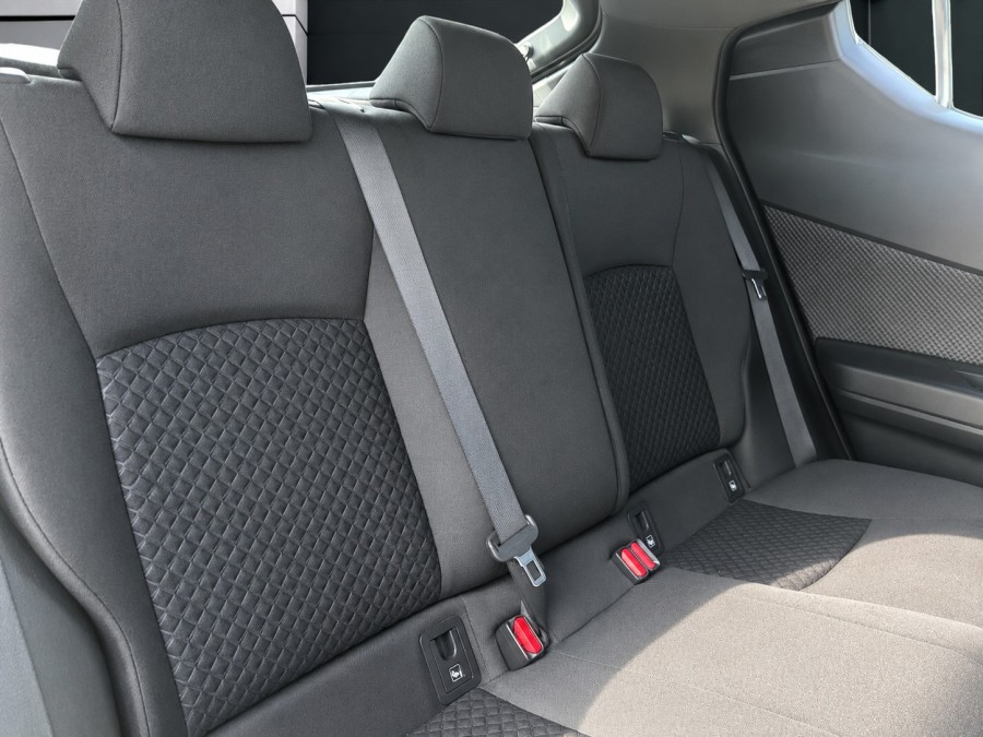 TOYOTA d'occasion CHR 1.8 HYBRIDE 122H DYNAMIC BUSINESS de 2022