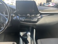 TOYOTA d'occasion CHR 1.8 HYBRIDE 122H DYNAMIC BUSINESS de 2022