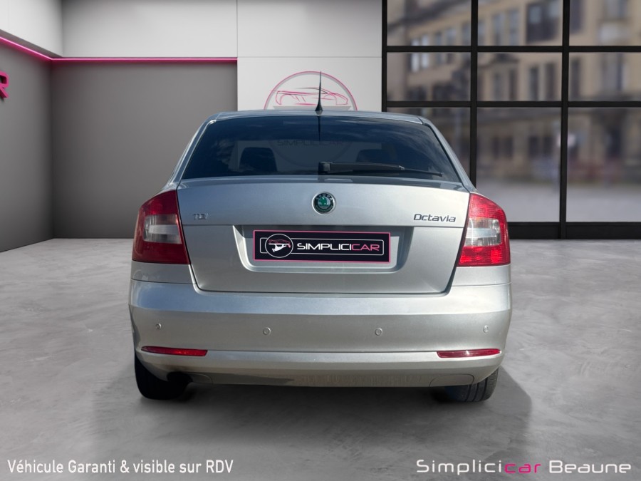 SKODA d'occasion OCTAVIA II 1.6 TDI CR 105 FAP BUSINESS DSG AUTO de