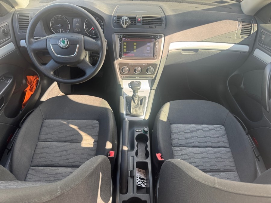 SKODA d'occasion OCTAVIA II 1.6 TDI CR 105 FAP BUSINESS DSG AUTO de