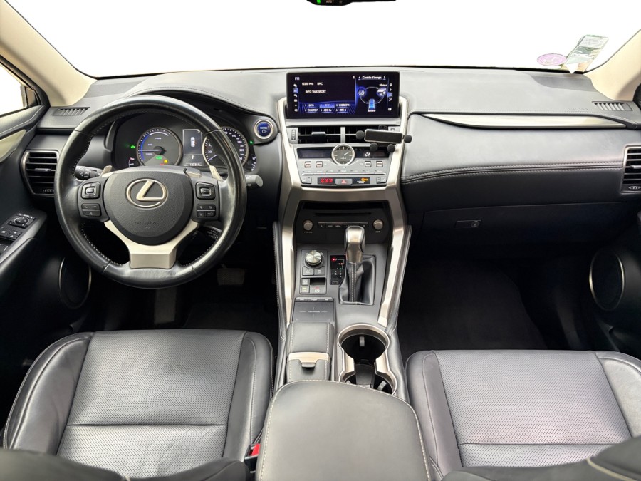 LEXUS d'occasion NX 300h 4WD Luxe Euro6d-T de 2019 Orgeval Verneuil