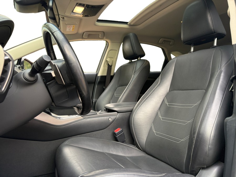 LEXUS d'occasion NX 300h 4WD Luxe Euro6d-T de 2019 Orgeval Verneuil