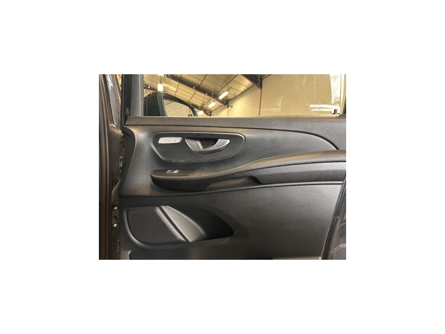 MERCEDES d'occasion CLASSE V EXTRA LONG 300D 237 STYLE PH2 de 2021