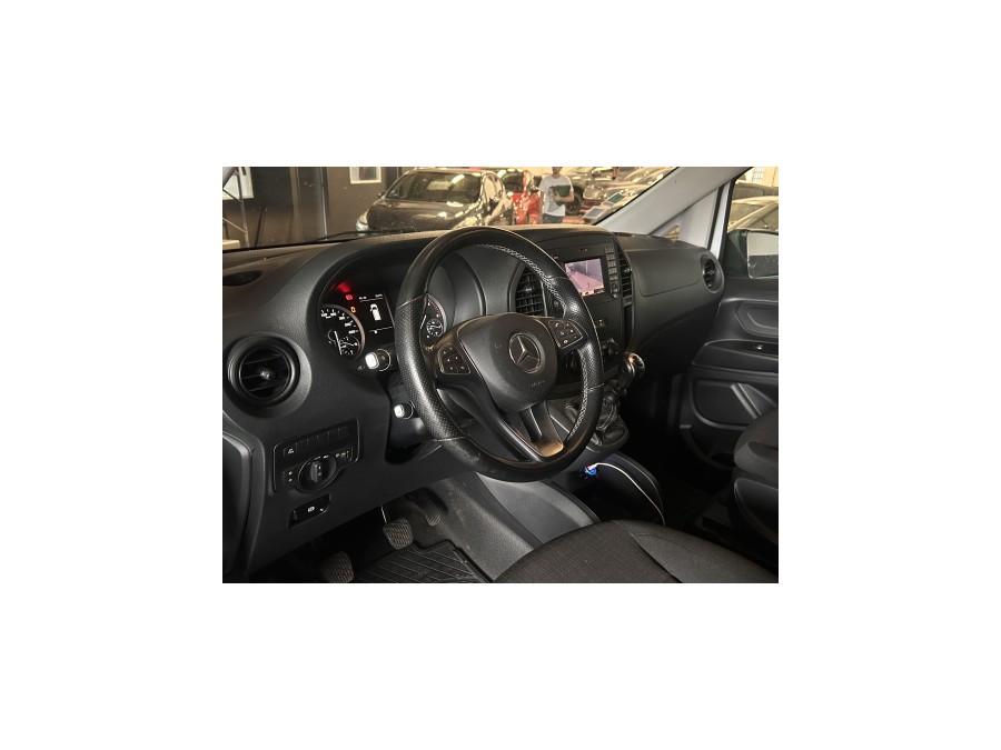 MERCEDES d'occasion VITO TOURER 114 CDI EXTRA LONG de 2020 Aix Les
