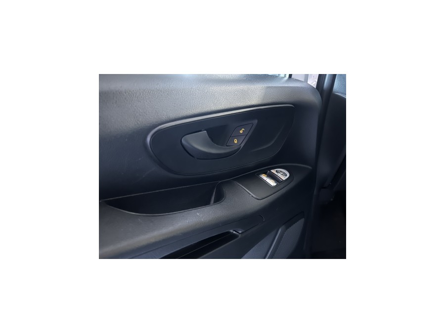 MERCEDES d'occasion VITO TOURER 114 CDI EXTRA LONG de 2020 Aix Les