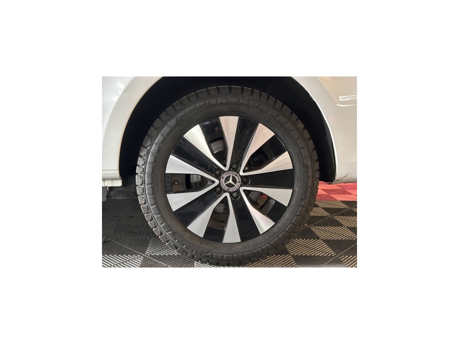 MERCEDES d'occasion VITO TOURER 114 CDI EXTRA LONG de 2020 Aix Les