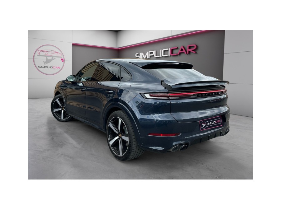 PORSCHE d'occasion CAYENNE 3.0 V6 470ch E-Hybrid de 2024 Compiègne