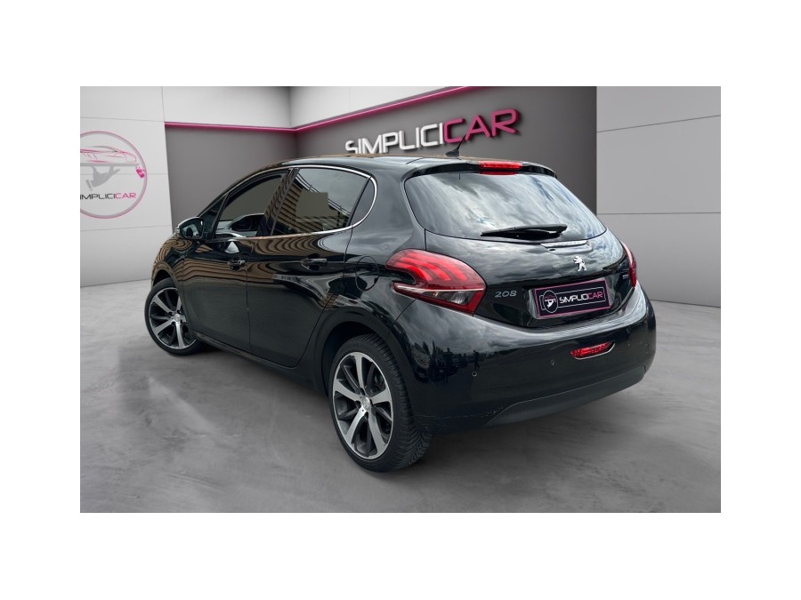 PEUGEOT d'occasion 208 1.6 BlueHDi 100ch Féline 5p de 2016 Compiègne