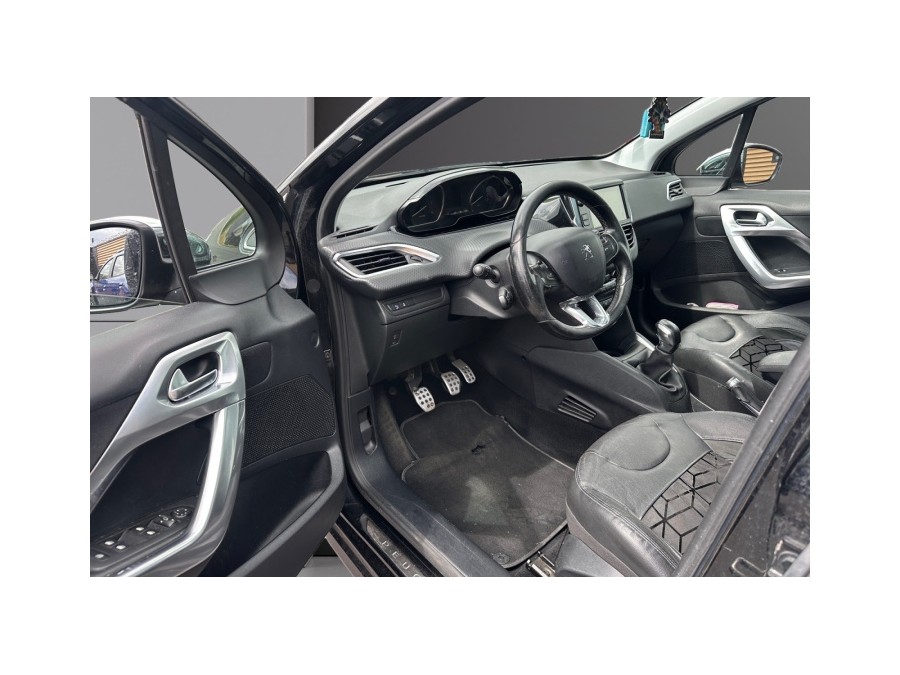 PEUGEOT d'occasion 208 1.6 BlueHDi 100ch Féline 5p de 2016 Compiègne