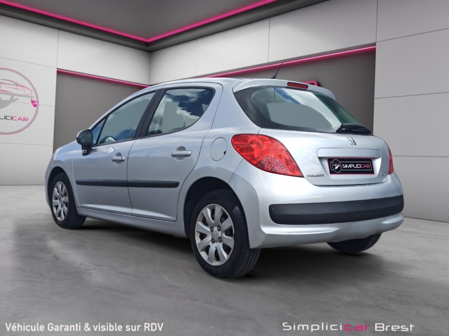 PEUGEOT d'occasion 207 1.4 VTI 95 STYLE de 2008 Brest (29)﻿